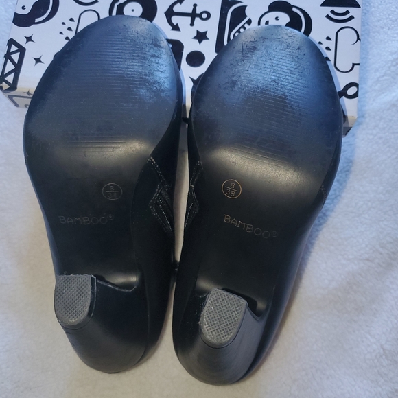 Black Bamboo Booties - Picture 5 of 7